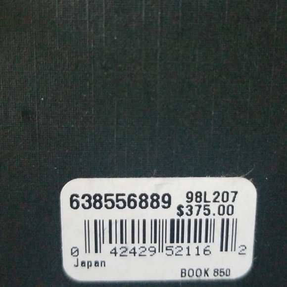 Bulova two toned watch. - Picture 3 of 5